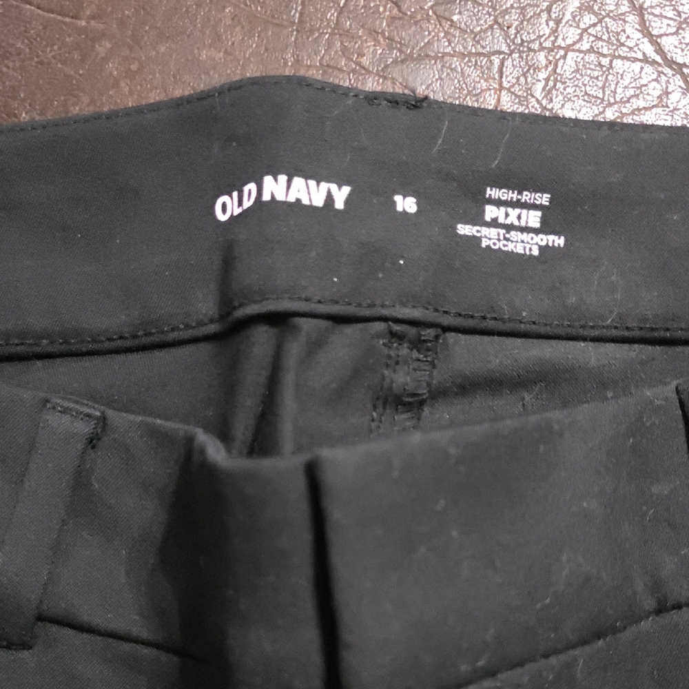 Old Navy Black High-Rise Pixie Trousers
